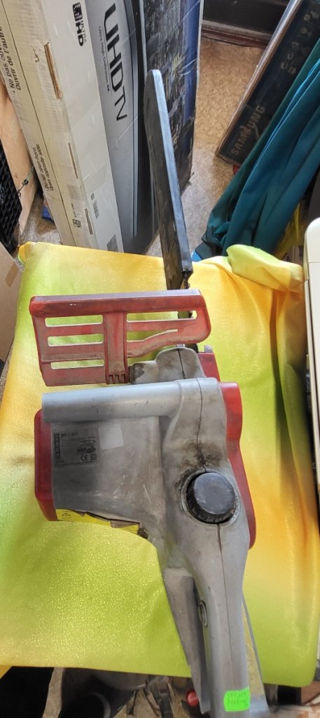 Pila elektryczna Budget Bks401